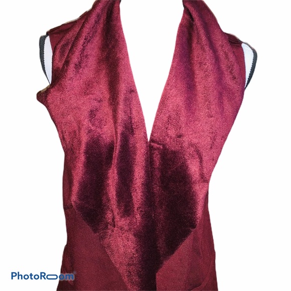 ALTAR’D STATE | Wine Red Faux Fur Cardigan Vest - Picture 3 of 6